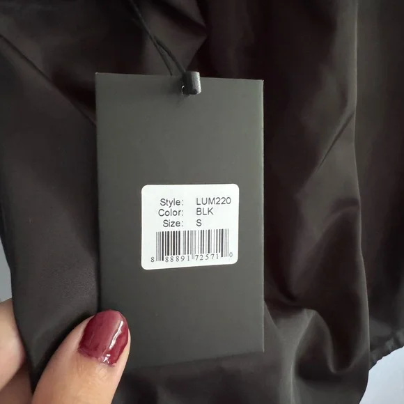 NWT Black Windbreaker Lumi Collective - Picture 5 of 7